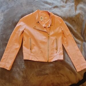 art class Pink Cropped Biker Jacket with Wide Collar and Fitted Style